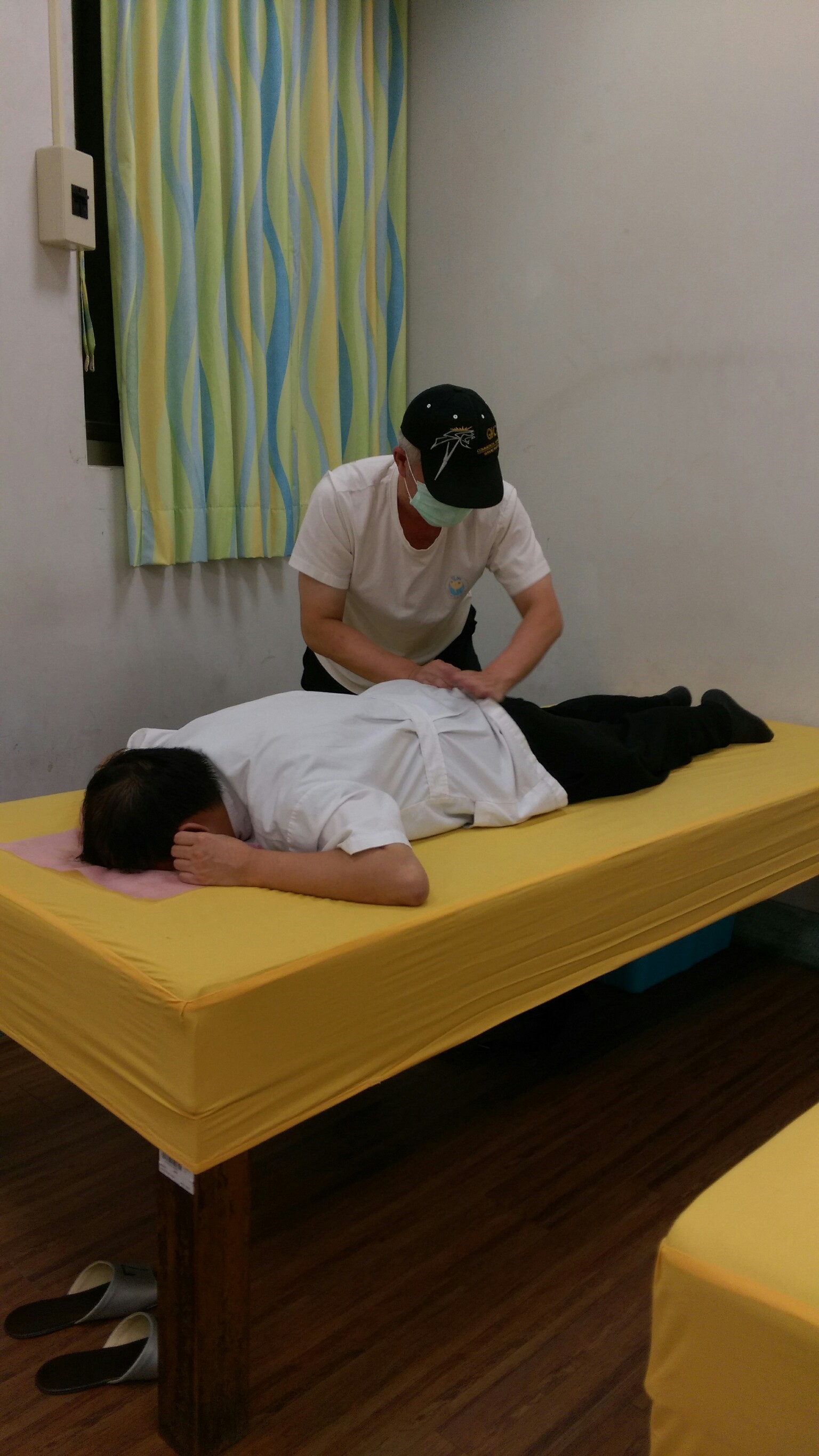 與按摩師互相切磋